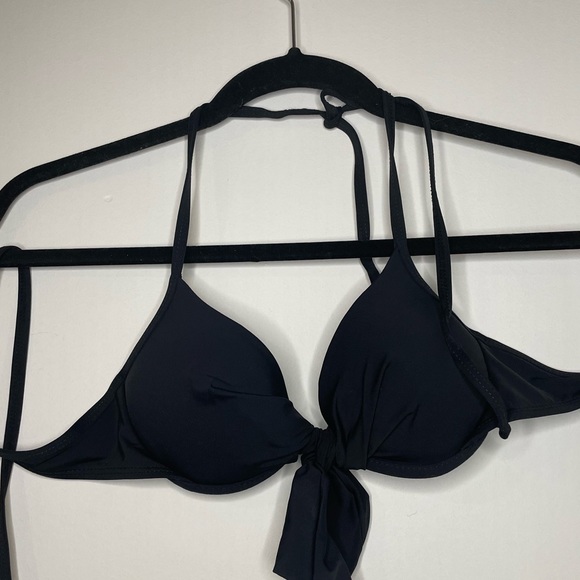 2 bikini top bundle - Picture 3 of 3